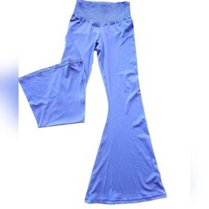 Aerie Offline Real Me High Rise Flare Leggings Short Inseam Size Small